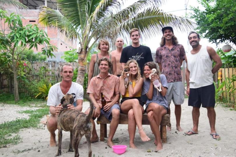 Hostal Puerto Engabao "El Surf Shelter" Exterior photo